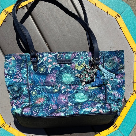 Sakroots Multicolor Royal blue seascape turtle Tote Bag - Picture 1 of 6